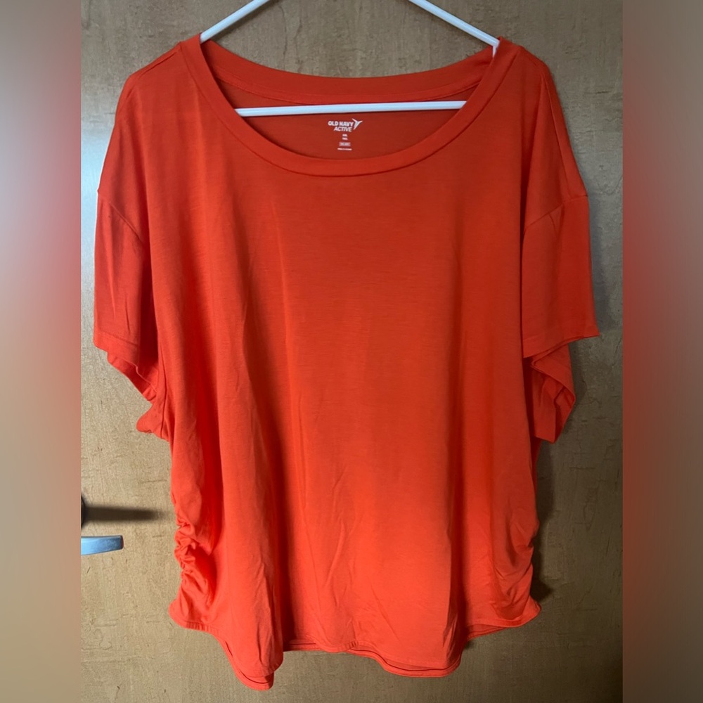 Old Navy active tee